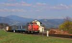 Im Bahnhof Sankt Martin im Sulmtal Bergla heißt es Kreuzungshalt für den Güterzug.
DH1100.2 am 3.April 2017