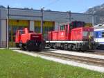 Dieselok X260 und 2068 vor der Tr.