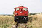 BIF 2062 053-1 am 27.August 2017 vor dem SLP 17111 zwischen Raggendorf und Matzen, aufgenommen während der Fotofahrt vom öffentlichem Bahnübergang bei Stillstand der Fahrzeuge.