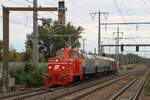 Zur 140 Jahr Feier der 1883 von der k.k. priv. Südbahn-Gesellschaft eröffneten Bahnstrecke Liesing - Kaltenleutgeben veranstaltete der Verein Kaltenleutgebnerbahn am 03.September 2023 drei Sonderzugsfahrten von Wien Hbf. nach Perchtoldsdorf und zurück. Das Bild zeigt die von der A-NLB 2067.100 gezogene Sonderzugsgarnitur als Zubringer SLP 17296 bei der Haltestelle Haidestraße. Am Zugschluss agiert die A-BIF 2062.53.