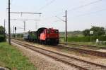 BIF 2062 053-1 am 24.Juli 2015 mit dem SR 17096 bei der Einfahrt im Bf. Kirchberg am Wagram.