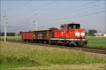 Diesellok 2068 046 mit einem Sammler auf der Strecke zwischen Zeltweg und Knittelfeld. 
Lind 9.6.2010