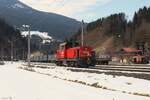 Relativ selten kommen Dieseltriebfahrzeuge auf der Ennstalbahn zum Einsatz. Bauzüge oder Überstellungen sind da ein bevorzugtes Einsatzgebiet.
Viele Überstellfahrten mit Dieseltriebfahrzeugen finden hierbei zur oder von der Unterflurräderdrehbank in Salzburg Gnigl statt.
Die 2068 059 war hier am 2.3.2026 als Lokzug unterwegs von Salzburg nach Knittelfeld beim Kreuzungshalt in Hüttau.