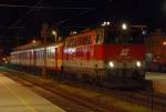 2143 069 vor Regionalexpress 1997  Wachau  von Emmersdorf/Donau nach Wien Sdbahnhof beim Aufenthalt im Bahnhof Stockerau.