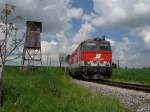 Die 2143.37 bei der Durchfahrt durch die ehemalige Haltestelle Weinsteig Gr. Rubach. (09.05.10)