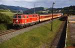 2143 028-5 fhrt im Juni 1987 in Friedberg ein