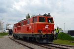 2143 070-7 beim Verschub im Bahnhof Ernstbrunn, 01.05.2016  