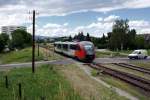 Am 05.07.2008 quert 5022 033 als R2772 nach Friedberg die EK Molkereistrae in Oberwart.