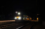 5022 032-4 wartet als R 4820 im abendlichen Bahnhof Kötschach-Mauthen, auf seine Abfahrt nach Villach Hbf.
Aufgenommen am 30.10.2016.