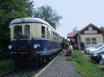 BB 5042.14 (VT42.14) im Bf.Halfing auf der Fahrt zur 100 Jahr-Feier der Lokalbahn in Obing.