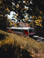Eine Doppeltraktion 5047 mit �BB 5047 046 an der Spitze f�hrt aus der Haltestelle Kreisbach aus.
 
Zug: R55 6719
Laufweg: Schrambach ➤ Traisen ➤ St. P�lten Hbf