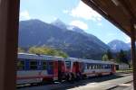 5047-039-2 in Ktschach-Mauthen/Gailtal am 09.10.2003. Ende des Schienenstranges im Gailtal Richtung Westen. Im Hintergrund das Panorama des Plckenpasses nach Italien. 