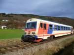 Ein 5047iger kurz vor der Einfahrt in den Bahnhof von Weins- Isperdorf.
Aufgenommen am 13.11.10