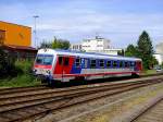 5047 061-6 ist als R3483 bei Salzkammergutbahn-Streckenkilometer 141-0 Richtung Schrding unterwegs; 110726