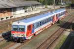 5047 092-1 und 078-0 fahren am 03.Oktober 2014 als R 3480 nach Attnang-Puchheim aus dem Bf.