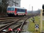 Fahrstraße gestellt für 5047 073-1 als R5977, bei der Einfahrt in Bhf. Ried; 150225