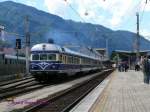 Der historische BB blaue Blitz VT 5145 verlt als Sonderzug E 16581 die Feier zu 150 Jahre-Eisenbahn-in-Tirol am 24.08.2008.