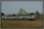 Ein fnfteiliger Dieseltriebwagen der Reihe 5145 am 23.4.2006 bei der Einfahrt in das Heizhausgelnde Strasshof.