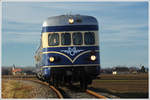 5145.11 vom Heizhaus Strasshof (mit Steuerwagen 6645.02 voraus) als SR 17334 von Wien über das Pulkautal nach Laa a.d.