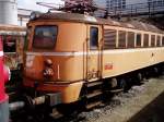 E-Lok 1018.007 abgestellt am Gel�nde der �GEG in Ampflwang (O�) am 12.4.2004