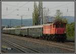 1245 525 am 22.4.2006 als SZ 16123 bei der Durchfahrt in Bad V�slau.
