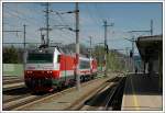 1014 010 und 1014 012 warten mit ihrem Messwagen am 10.4.2008 in Gloggnitz auf ihre Fahrt nach Eichberg als SPROB 94053.