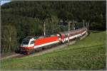 E-Lok 1014 008 fhrt mit EZ 1838  Wiener Alpen  von Mrzzuschlag nach Bratislava.