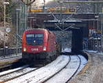 Taurus ÖBB 1016 017  von ÖBB kommt aus Richtung Köln,Aachen-Hbf und fährt durch Aachen-Schanz mit einem Güterzug aus Donawitz(A) nach Schaarbeek(B)  und fährt in Richtung