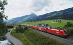 Luxuriöse Fracht wurde am 25. Juli 2020 bei Kirchberg in Tirol Richtung Salzburg transportiert: 1016 050, 1293 050 und 1116 172 waren mit einem sogenannten  Millionenzug  - beladen mit Luxuswagen von Mercedes-Benz - auf dem Weg Richtung Schwarzach-St. Veit. Von dort ging die Fuhre weiter als G 47823 Richtung Villach.