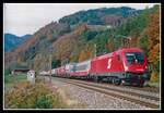 1116 080 mit Güterzug bei Pernegg am 21.10.2002.