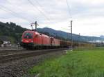1016 050-5 und eine 1144 mit einem Güterzug in die Richtung Wörgl bei Brixen im Thale am 12-8-2010.