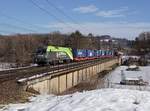 Die 1016 014 mit einem Güterzug am 09.02.2019 unterwegs bei Drautschen.