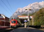 Mit EC 115  Wrthersee  Dortmund-Klagenfurth haben wir Taurus 1016 012-5 am 16.10.2005 beim Halt in Werfen erwischt.