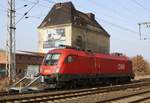 ÖBB 1016 030-9 in Pasewalk abgestellt - von einem Bü aus aufgenommen - 23.02.2021