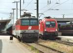 1016-036 und 1142-647 in Attnang-Puchheim im Mai 2003