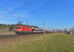 1016 031 mit einem Autozug am 08.02.2014 bei Andorf.