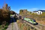 1016 020 mit einem Güterzug am 31.10.2020 bei Ostermünchen.