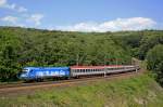 Rodungsarbeiten entlang der Westbahn - die neue Fotostelle zwischen Rekawinkel und Eichgraben-Altlengbach nahe dem Ort Sonnleithen ist sehr reizvoll. Die Kyoto-Maschine 1016.023 kam am 13. Juni 2009 mit dem EC 64 aus Wien vorbei und wurde bei Sonnenschein abgelichtet.