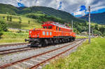 1020 018-6 beim Stürzen des SR 14659 im Bahnhof Abfaltersbach.