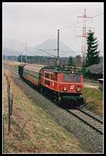 1040 010 mit Güterzug bei Wörschach Schwefelbad am 3.04.2002.