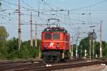 Am 07.06.2012 brachte die BR 1040 013 den Nostalgie Express  Leiser Berge  von Wien Praterstern nach Korneuburg und retour. Bis nach Ernstbrunn war dann die WLB 83 unterwegs. Diese Aufnahme entstand am Vormittag in Korneuburg.