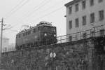 1041.15 der ARGE 1041 am 30.Jänner 2015 bei dichtem Schneefall auf dem Viadukt beim Bf. Hainburg a.d. Donau Kulturfabrik.