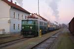 ARGE 1041.15 am 04.Dezember 2016 am Schluß des SR 17364 nach der Ankunft im Bf. Mistelbach LB.