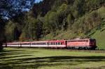 1042 059 mit IC 517 bei Schladming (24.09.2007)