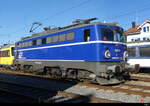 WRS - Ex ÖBB 1042 007 abgestellt bei der OeBB im Bahnhofsareal in Balsthal am 20.09.25022