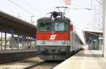 1044 011 fahrt mit dem IC259 von Wien Meidling nach Maribor in Wr.Neustadt aus.