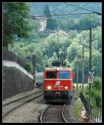 1044 093 bei der Ausfahrt aus Gloggnitz mit dem OIC 535  Stadtgalerie Klagenfurt  am 11.6.2006.