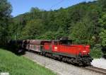 BB 1063 010-1 vor Gterzug aus Stainach-Irdning, KBS 170 Attnang-Puchheim - Stainach-Irdning, Salzkammergutbahn, fotografiert bei Gmunden am 18.05.2011