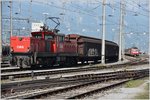 ÖBB 1063 048-1 mit leeren Redbullwagen und 185 087-4 mit gefüllten Redbullwagen in Buchs SG 02.09.2016