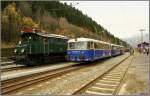 Viel Betrieb im Eisenerzer Bahnhof.Grund dafür war die Sonderfahrt der ÖGEG von Salzburg nach Eisenerz.Hier sieht man diesen Sonderzug bespannt mit der Selzthaler 1080.01 und im Vordergrund